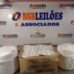 LOTE 423 - 02 FRASQUEIRAS SUPPLY CLEAM COM 04 REFIS. (NO ESTADO, LEILÃO NÃO TEM GARANTIA E NEM DEVOLUÇÃO, SUJEITO A POSSÍVEIS AVARIAS VISÍVEIS/OCULTAS E/OU AUSÊNCIA DE COMPONENTES).
