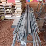 LOTE 499 - 01 LOTE COM VÁRIAS LUMINÁRIAS ELETROCALHAS E TUBOS GALVANIZADOS. (NO ESTADO, LEILÃO NÃO TEM GARANTIA E NEM DEVOLUÇÃO, SUJEITO A POSSÍVEIS AVARIAS VISÍVEIS/OCULTAS E/OU AUSÊNCIA DE COMPONENTES).