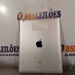 LOTE 230 - 01 TABLET SAMSUNG PARA RETIRADA DE PEÇAS. (NO ESTADO, LEILÃO NÃO TEM GARANTIA E NEM DEVOLUÇÃO, SUJEITO A POSSÍVEIS AVARIAS VISÍVEIS/OCULTAS E/OU AUSÊNCIA DE COMPONENTES).