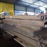 LOTE 426 - 01 LOTE COM VÁRIAS PEÇAS DE MOVEIS DESMONTADOS. (NO ESTADO, LEILÃO NÃO TEM GARANTIA E NEM DEVOLUÇÃO, SUJEITO A POSSÍVEIS AVARIAS VISÍVEIS/OCULTAS E/OU AUSÊNCIA DE COMPONENTES).