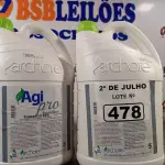 LOTE 478 - 10 LITROS DE AGI PRO EVOLUTION RESTAURADOR DE BRILHO. (NO ESTADO, LEILÃO NÃO TEM GARANTIA E NEM DEVOLUÇÃO, SUJEITO A POSSÍVEIS AVARIAS VISÍVEIS/OCULTAS E/OU AUSÊNCIA DE COMPONENTES).