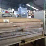 LOTE 426 - 01 LOTE COM VÁRIAS PEÇAS DE MOVEIS DESMONTADOS. (NO ESTADO, LEILÃO NÃO TEM GARANTIA E NEM DEVOLUÇÃO, SUJEITO A POSSÍVEIS AVARIAS VISÍVEIS/OCULTAS E/OU AUSÊNCIA DE COMPONENTES).