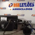 LOTE 276 - 01 FILMADORA SONY COM CASE. (NO ESTADO, LEILÃO NÃO TEM GARANTIA E NEM DEVOLUÇÃO, SUJEITO A POSSÍVEIS AVARIAS VISÍVEIS/OCULTAS E/OU AUSÊNCIA DE COMPONENTES).