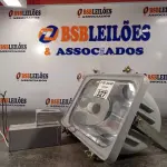 LOTE 327 - 01 LUMINÁRIA DE PÁTIO. (NO ESTADO, LEILÃO NÃO TEM GARANTIA E NEM DEVOLUÇÃO, SUJEITO A POSSÍVEIS AVARIAS VISÍVEIS/OCULTAS E/OU AUSÊNCIA DE COMPONENTES).