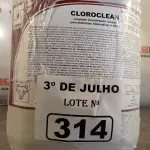 LOTE 314 - 10 LITROS DE CLOROCLEAN, LIMPADOR DESINFETANTE CLORADO PARA INDÚSTRIAS ALIMENTÍCIAS E AFINS. (NO ESTADO, LEILÃO NÃO TEM GARANTIA E NEM DEVOLUÇÃO, SUJEITO A POSSÍVEIS AVARIAS VISÍVEIS/OCULTAS E/OU AUSÊNCIA DE COMPONENTES).
