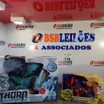 LOTE 130 - 01 DINOSSAURO COM FERRAMENTAS E 01 THORN O DRAGÃO DE GELO. (NO ESTADO, LEILÃO NÃO TEM GARANTIA E NEM DEVOLUÇÃO, SUJEITO A POSSÍVEIS AVARIAS VISÍVEIS/OCULTAS E/OU AUSÊNCIA DE COMPONENTES).