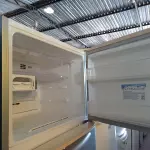 LOTE 167 - 01 GELADEIRA MARCA ELECTROLUX 220V. (NO ESTADO, LEILÃO NÃO TEM GARANTIA E NEM DEVOLUÇÃO, SUJEITO A POSSÍVEIS AVARIAS VISÍVEIS/OCULTAS E/OU AUSÊNCIA DE COMPONENTES).