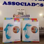 LOTE 292 - 02 BONECOS JOÃO TEIMOSO GOLFINHO.  (NO ESTADO, LEILÃO NÃO TEM GARANTIA E NEM DEVOLUÇÃO, SUJEITO A POSSÍVEIS AVARIAS VISÍVEIS/OCULTAS E/OU AUSÊNCIA DE COMPONENTES).