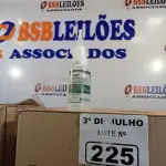 LOTE 225 - 02 CAIXAS COM BISNAGAS DE ÁLCOOL ETÍLICO HIDRATADO 70% COM 30 UNIDADES CADA. (NO ESTADO, LEILÃO NÃO TEM GARANTIA E NEM DEVOLUÇÃO, SUJEITO A POSSÍVEIS AVARIAS VISÍVEIS/OCULTAS E/OU AUSÊNCIA DE COMPONENTES).