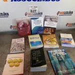 LOTE 027 - 08 LIVROS SOBRE MEDICINA TÍTULOS DIVERSOS. (NO ESTADO, LEILÃO NÃO TEM GARANTIA E NEM DEVOLUÇÃO, SUJEITO A POSSÍVEIS AVARIAS VISÍVEIS/OCULTAS E/OU AUSÊNCIA DE COMPONENTES).