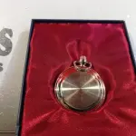 LOTE 078 - 01 RELÓGIO DE BOLSO. (NO ESTADO, LEILÃO NÃO TEM GARANTIA E NEM DEVOLUÇÃO, SUJEITO A POSSÍVEIS AVARIAS VISÍVEIS/OCULTAS E/OU AUSÊNCIA DE COMPONENTES).