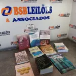 LOTE 027 - 08 LIVROS SOBRE MEDICINA TÍTULOS DIVERSOS. (NO ESTADO, LEILÃO NÃO TEM GARANTIA E NEM DEVOLUÇÃO, SUJEITO A POSSÍVEIS AVARIAS VISÍVEIS/OCULTAS E/OU AUSÊNCIA DE COMPONENTES).