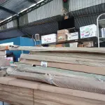 LOTE 343 - 01 LOTE COM VÁRIAS PEÇAS DE MOVEIS DESMONTADAS. (NO ESTADO, LEILÃO NÃO TEM GARANTIA E NEM DEVOLUÇÃO, SUJEITO A POSSÍVEIS AVARIAS VISÍVEIS/OCULTAS E/OU AUSÊNCIA DE COMPONENTES).