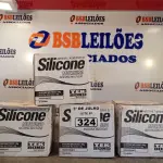 LOTE 324 - 04 CAIXAS COM SILICONE TRANSPARENTE MULTIUSO COM 12 UNIDADES CADA. (NO ESTADO, LEILÃO NÃO TEM GARANTIA E NEM DEVOLUÇÃO, SUJEITO A POSSÍVEIS AVARIAS VISÍVEIS/OCULTAS E/OU AUSÊNCIA DE COMPONENTES).