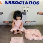 LOTE 174 - 01 BONECA BEBE REBORN. (NO ESTADO, LEILÃO NÃO TEM GARANTIA E NEM DEVOLUÇÃO, SUJEITO A POSSÍVEIS AVARIAS VISÍVEIS/OCULTAS E/OU AUSÊNCIA DE COMPONENTES).