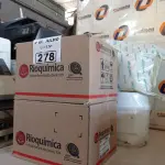 LOTE 278 - 02 CAIXAS COM BISNAGAS DE ÁLCOOL ETÍLICO HIDRATADO 70% COM 30 UNIDADES CADA, 02 FRASQUEIRAS SUPPLY CLEAN E 02 REFIS. (NO ESTADO, LEILÃO NÃO TEM GARANTIA E NEM DEVOLUÇÃO, SUJEITO A POSSÍVEIS AVARIAS VISÍVEIS/OCULTAS E/OU AUSÊNCIA DE COMPONENTES).