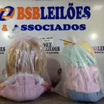 LOTE 303 - 02 BONECAS. (NO ESTADO, LEILÃO NÃO TEM GARANTIA E NEM DEVOLUÇÃO, SUJEITO A POSSÍVEIS AVARIAS VISÍVEIS/OCULTAS E/OU AUSÊNCIA DE COMPONENTES).