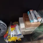 LOTE 249 - 15 REATORES 1X18/20W E VÁRIAS LÂMPADAS HALÓGENAS PALITO. (NO ESTADO, LEILÃO NÃO TEM GARANTIA E NEM DEVOLUÇÃO, SUJEITO A POSSÍVEIS AVARIAS VISÍVEIS/OCULTAS E/OU AUSÊNCIA DE COMPONENTES).