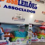 LOTE 132 - 02 BATE VOLTA MUSICAL CARRUAGEM.  (NO ESTADO, LEILÃO NÃO TEM GARANTIA E NEM DEVOLUÇÃO, SUJEITO A POSSÍVEIS AVARIAS VISÍVEIS/OCULTAS E/OU AUSÊNCIA DE COMPONENTES).