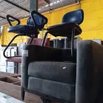 LOTE 092 - 01 POLTRONA E 03 CADEIRAS DE ESCRITÓRIO MODELOS DIVERSOS. (NO ESTADO, LEILÃO NÃO TEM GARANTIA E NEM DEVOLUÇÃO, SUJEITO A POSSÍVEIS AVARIAS VISÍVEIS/OCULTAS E/OU AUSÊNCIA DE COMPONENTES).