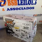 LOTE 207 - 01 BATERIA DE BRINQUEDO COM AVARIAS. (NO ESTADO, LEILÃO NÃO TEM GARANTIA E NEM DEVOLUÇÃO, SUJEITO A POSSÍVEIS AVARIAS VISÍVEIS/OCULTAS E/OU AUSÊNCIA DE COMPONENTES).