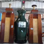 LOTE 265 - 03 ABAJURES MODELOS DIVERSOS INCOMPLETOS. (NO ESTADO, LEILÃO NÃO TEM GARANTIA E NEM DEVOLUÇÃO, SUJEITO A POSSÍVEIS AVARIAS VISÍVEIS/OCULTAS E/OU AUSÊNCIA DE COMPONENTES).