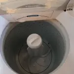 LOTE 158 - 01 LAVADORA DE ROUPAS MARCA ELECTROLUX CAPACIDADE 15KG 220V. (NO ESTADO, LEILÃO NÃO TEM GARANTIA E NEM DEVOLUÇÃO, SUJEITO A POSSÍVEIS AVARIAS VISÍVEIS/OCULTAS E/OU AUSÊNCIA DE COMPONENTES).
