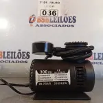 LOTE 036 - 01 COMPRESSOR DE AR PORTÁTIL 12V. (NO ESTADO, LEILÃO NÃO TEM GARANTIA E NEM DEVOLUÇÃO, SUJEITO A POSSÍVEIS AVARIAS VISÍVEIS/OCULTAS E/OU AUSÊNCIA DE COMPONENTES).