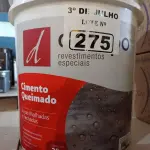 LOTE 275 - 01 BALDE DE CIMENTO QUEIMADO PISO FLEX DACAPÓ 25KG. (NO ESTADO, LEILÃO NÃO TEM GARANTIA E NEM DEVOLUÇÃO, SUJEITO A POSSÍVEIS AVARIAS VISÍVEIS/OCULTAS E/OU AUSÊNCIA DE COMPONENTES).