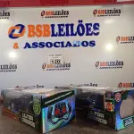 LOTE 120 - 02 CARRINHOS DE CONTROLE REMOTO. (NO ESTADO, LEILÃO NÃO TEM GARANTIA E NEM DEVOLUÇÃO, SUJEITO A POSSÍVEIS AVARIAS VISÍVEIS/OCULTAS E/OU AUSÊNCIA DE COMPONENTES).