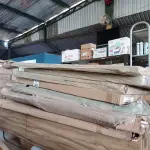 LOTE 343 - 01 LOTE COM VÁRIAS PEÇAS DE MOVEIS DESMONTADAS. (NO ESTADO, LEILÃO NÃO TEM GARANTIA E NEM DEVOLUÇÃO, SUJEITO A POSSÍVEIS AVARIAS VISÍVEIS/OCULTAS E/OU AUSÊNCIA DE COMPONENTES).