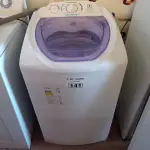 LOTE 141 - 01 MÁQUINA DE LAVAR ROUPAS MARCA ELECTROLUX CAPACIDADE 8KG 220V. (NO ESTADO, LEILÃO NÃO TEM GARANTIA E NEM DEVOLUÇÃO, SUJEITO A POSSÍVEIS AVARIAS VISÍVEIS/OCULTAS E/OU AUSÊNCIA DE COMPONENTES).