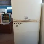LOTE 162 - 01 GELADEIRA MARCA BRASTEMP 127V. (NO ESTADO, LEILÃO NÃO TEM GARANTIA E NEM DEVOLUÇÃO, SUJEITO A POSSÍVEIS AVARIAS VISÍVEIS/OCULTAS E/OU AUSÊNCIA DE COMPONENTES).