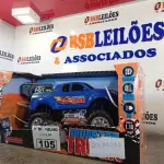 LOTE 105 - 01 PICK-UP DE CONTROLE REMOTO MONSTER TRUCK. (NO ESTADO, LEILÃO NÃO TEM GARANTIA E NEM DEVOLUÇÃO, SUJEITO A POSSÍVEIS AVARIAS VISÍVEIS/OCULTAS E/OU AUSÊNCIA DE COMPONENTES).