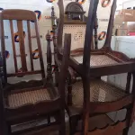 LOTE 151 - 04 CADEIRAS EM MADEIRA TORNEADA COM FIBRAS SINTÉTICAS. (NO ESTADO, LEILÃO NÃO TEM GARANTIA E NEM DEVOLUÇÃO, SUJEITO A POSSÍVEIS AVARIAS VISÍVEIS/OCULTAS E/OU AUSÊNCIA DE COMPONENTES).