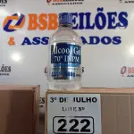 LOTE 222 - 02 CAIXAS COM ÁLCOOL EM GEL 70% 440G COM HIDRATANTE COM 12 UNIDADES CADA. (NO ESTADO, LEILÃO NÃO TEM GARANTIA E NEM DEVOLUÇÃO, SUJEITO A POSSÍVEIS AVARIAS VISÍVEIS/OCULTAS E/OU AUSÊNCIA DE COMPONENTES).