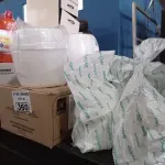 LOTE 360 - 02 FRASQUEIRAS SUPPLY CLEAN COM 04 REFIS E 06 BALDES DE WIPES PEROXY 4D. (NO ESTADO, LEILÃO NÃO TEM GARANTIA E NEM DEVOLUÇÃO, SUJEITO A POSSÍVEIS AVARIAS VISÍVEIS/OCULTAS E/OU AUSÊNCIA DE COMPONENTES).