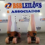 LOTE 385 - 01 PAR DE PATINS Nº39. (NO ESTADO, LEILÃO NÃO TEM GARANTIA E NEM DEVOLUÇÃO, SUJEITO A POSSÍVEIS AVARIAS VISÍVEIS/OCULTAS E/OU AUSÊNCIA DE COMPONENTES).