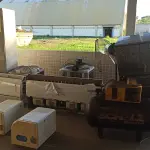 LOTE 538 - 2 APARELHOS DE AR-CONDICIONADO (1 É SUCATA) + 2 VENTILADORES + 2 AUTOCLAVES + COMPRESSOR + ARMÁRIO DE AÇO + BEBEDOURO. (UNIDADE: B-044 - GOVERNADOR VALADARES/MG - LOCAL DE RETIRADA: RUA GILSON MOTA, Nº 10, BAIRRO: JK I - GOVERNADOR VALADARES/MG - CEP: 35.045.530)