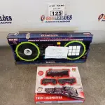 LOTE 125 - 01 PISTA TREM LOCOMOTIVA E 01 DJ MIXER. (NO ESTADO, LEILÃO NÃO TEM GARANTIA E NEM DEVOLUÇÃO, SUJEITO A POSSÍVEIS AVARIAS VISÍVEIS/OCULTAS E/OU AUSÊNCIA DE COMPONENTES).