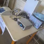 LOTE 330 - BISTURI ELETRÔNICO + AMALGADOR + APARELHO DE PROFILAXIA + MICROONDAS PARA FISIOTERAPIA+ NEGATOSCOPIO COM LUPA (SUCATA)  (UNIDADE: B-084 - PASSO FUNDO/RS  - LOCAL DE RETIRADA: AVENIDA PERIMETRAL DEPUTADO GUARACY MARINHO, 600 BAIRRO: SÃO MIGUEL -  PASSO FUNDO/RS – CEP: 99.030-440)