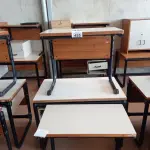 LOTE 455 - 03 MESAS COM ESTRUTURA EM FERRO FUNDIDO E TAMPO DE MADEIRA. (NO ESTADO, LEILÃO NÃO TEM GARANTIA E NEM DEVOLUÇÃO, SUJEITO A POSSÍVEIS AVARIAS VISÍVEIS/OCULTAS E/OU AUSÊNCIA DE COMPONENTES).