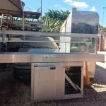 LOTE 421 - 01 BALCÃO E 01 ILHA EM INOX INCOMPLETOS. (NO ESTADO, LEILÃO NÃO TEM GARANTIA E NEM DEVOLUÇÃO, SUJEITO A POSSÍVEIS AVARIAS VISÍVEIS/OCULTAS E/OU AUSÊNCIA DE COMPONENTES).