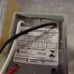 LOTE 395 - 06 REATORES USO EXTERNO PARA LÂMPADA VAPOR METÁLICO 150W. (NO ESTADO, LEILÃO NÃO TEM GARANTIA E NEM DEVOLUÇÃO, SUJEITO A POSSÍVEIS AVARIAS VISÍVEIS/OCULTAS E/OU AUSÊNCIA DE COMPONENTES).