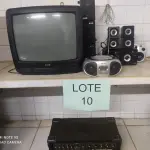 LOTE 104 - TELEVISÃO A CORES CCE + AMPLIFICADOR MISTURADOR CICLOTRON+ RÁDIO GRAVADOR PORTÁTIL - PHILIPS + 10 CAIXINHAS DE SOM PEQUENA  (UNIDADE: B-033 - MONTES CLAROS/MG - LOCAL DE RETIRADA: AVENIDA LAGO DO TUCURUÍ S/N, BAIRRO ACÁCIAS - MONTES CLAROS/MG - CEP-39.404-264)