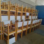 LOTE 316 - 60 CADEIRAS DE MADEIRA  (UNIDADE: B-084 - PASSO FUNDO/RS  - LOCAL DE RETIRADA: AVENIDA PERIMETRAL DEPUTADO GUARACY MARINHO, 600 BAIRRO: SÃO MIGUEL -  PASSO FUNDO/RS – CEP: 99.030-440)
