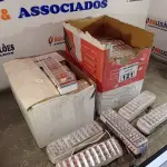 LOTE 121 - 01 LOTE COM VÁRIAS LUMINÁRIAS DE EMERGÊNCIA MARCAS E MODELOS DIVERSOS. (NO ESTADO, LEILÃO NÃO TEM GARANTIA E NEM DEVOLUÇÃO, SUJEITO A POSSÍVEIS AVARIAS VISÍVEIS/OCULTAS E/OU AUSÊNCIA DE COMPONENTES).