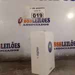 LOTE 019 - 01 APARELHO DE TELEFONE MOTO XT 1092 2ª GERAÇÃO BLACK. (NO ESTADO, LEILÃO NÃO TEM GARANTIA E NEM DEVOLUÇÃO, SUJEITO A POSSÍVEIS AVARIAS VISÍVEIS/OCULTAS E/OU AUSÊNCIA DE COMPONENTES).
