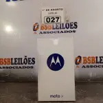 LOTE 027 - 01 APARELHO DE TELEFONE MOTO XT 1092 2ª GERAÇÃO BLACK. (NO ESTADO, LEILÃO NÃO TEM GARANTIA E NEM DEVOLUÇÃO, SUJEITO A POSSÍVEIS AVARIAS VISÍVEIS/OCULTAS E/OU AUSÊNCIA DE COMPONENTES).