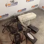 LOTE 142 - 01 FRAGMENTADORA DE PAPEL, 01 PISTOLA DE COLA, 01 ANTENA E VÁRIAS FONTES MARCAS E MODELOS DIVERSOS.  (NO ESTADO, LEILÃO NÃO TEM GARANTIA E NEM DEVOLUÇÃO, SUJEITO A POSSÍVEIS AVARIAS VISÍVEIS/OCULTAS E/OU AUSÊNCIA DE COMPONENTES).